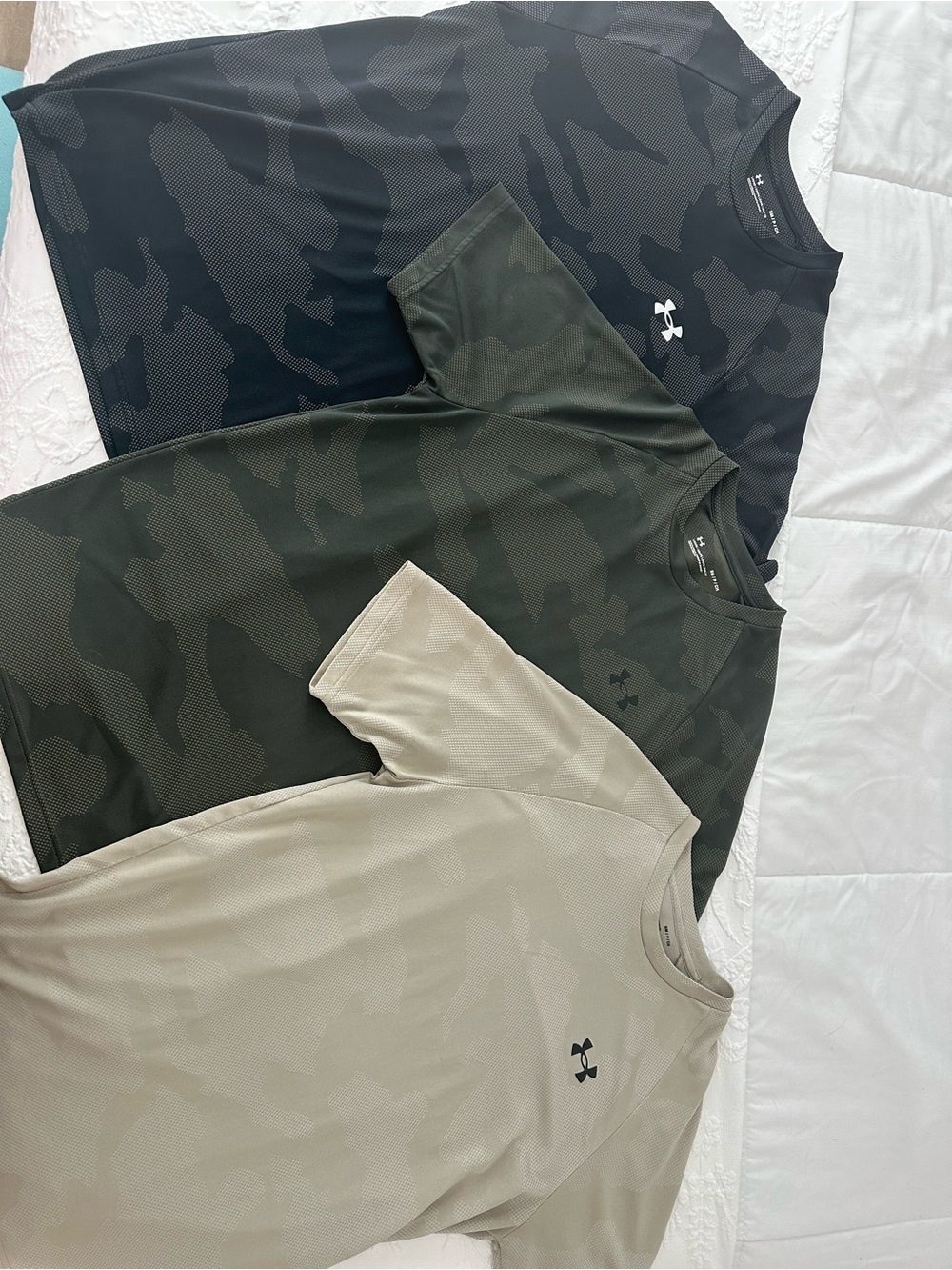 Under Armour Short Sleeve Camo Tech Tees - Black, Olive, Tan Size Small